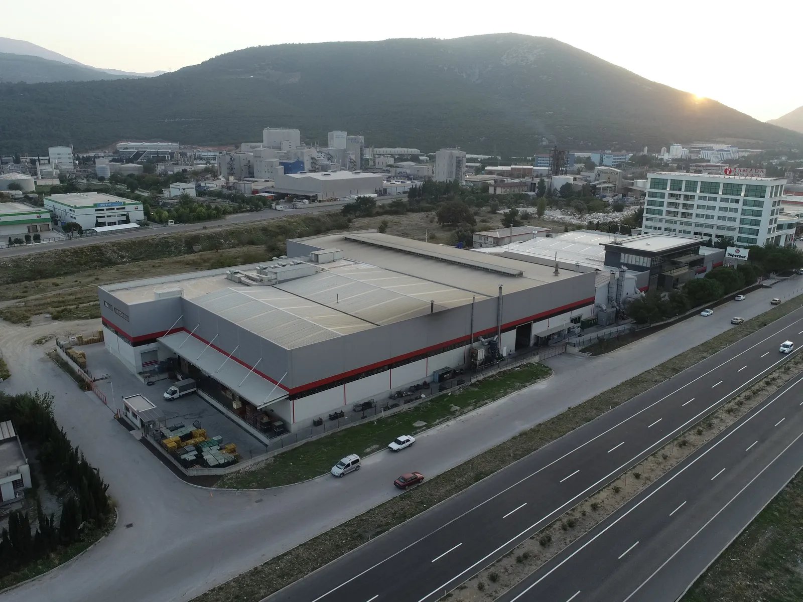 Süperpar Kemalpaşa Tesisi